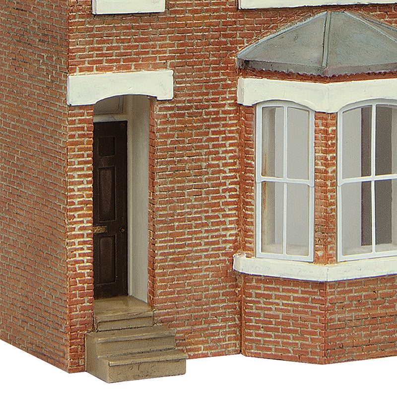 44-0214B Bachmann Scenecraft Low Relief Right Bay Terrace Black
