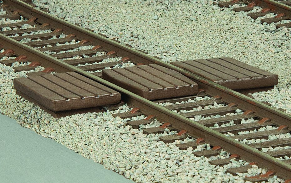 44-0533 Bachmann Scenecraft Wooden Track Walkway