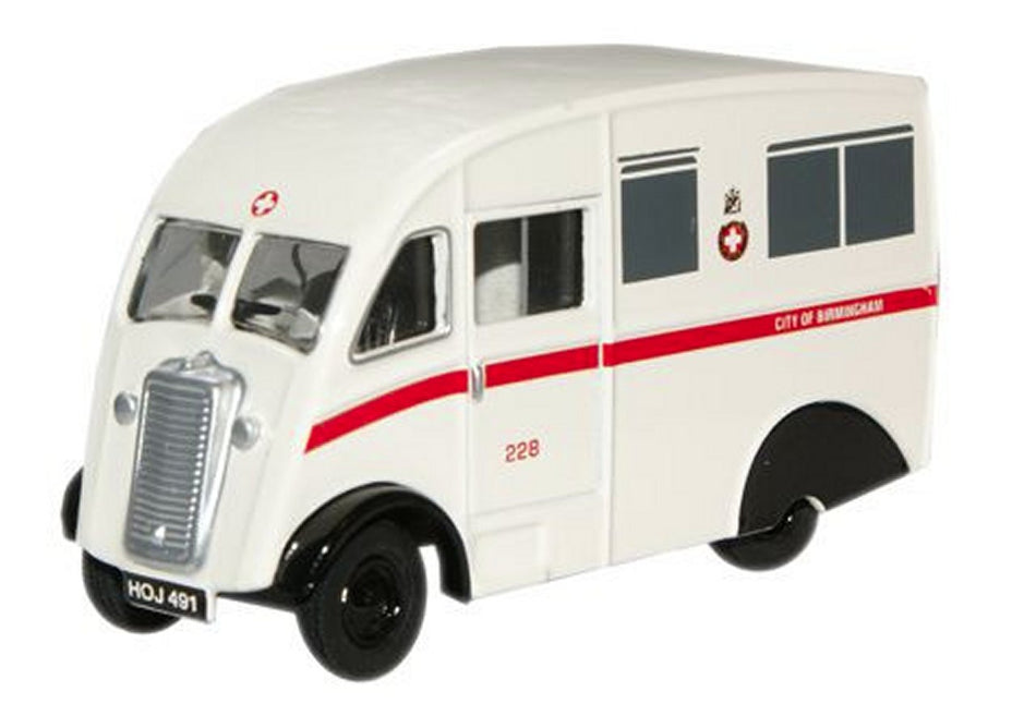 76CM007 Oxford Diecast Ambulance Commer Q25 - City of Birmingham