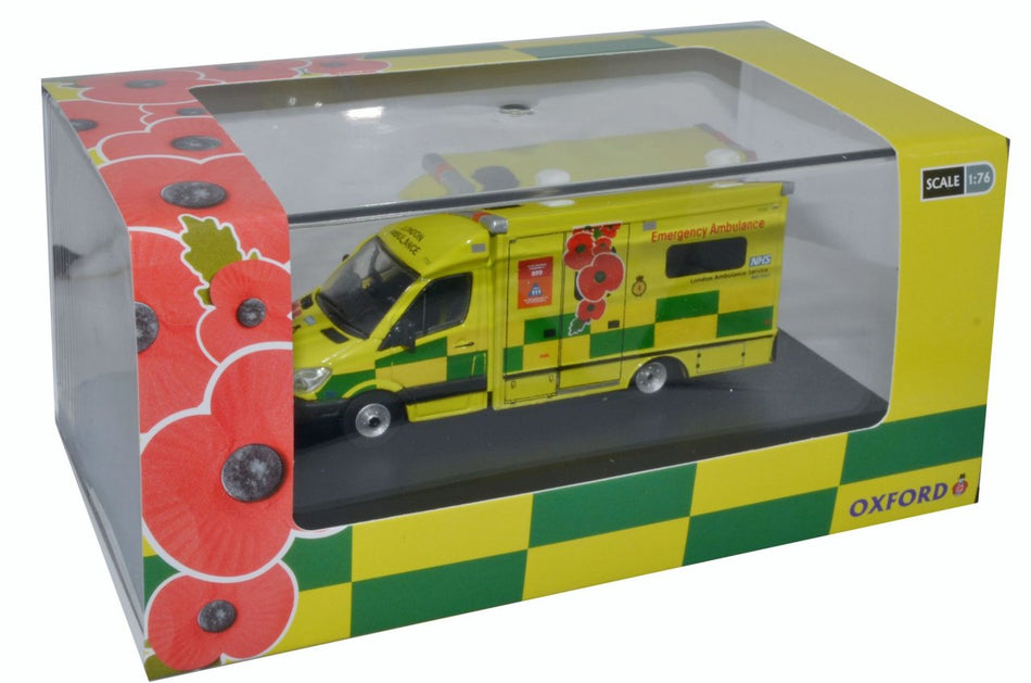 76MA007 Oxford Diecast Mercedes Ambulance London Ambulance