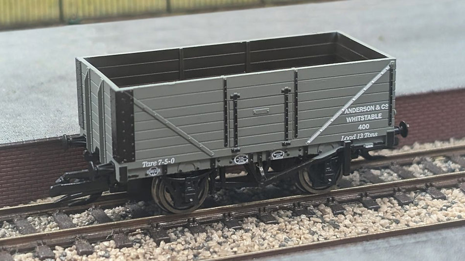 TTR7029P Peco 7 Plank Open Wagon - number 400 - Anderson Whitstable