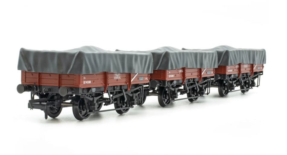 ACC3081 Accurascale 13 Ton Clay Wagon Triple Pack Flat Hood