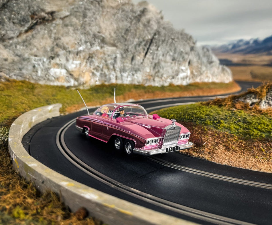 C4579A Scalextric Thunderbirds FAB-1 60th Anniversary Pink