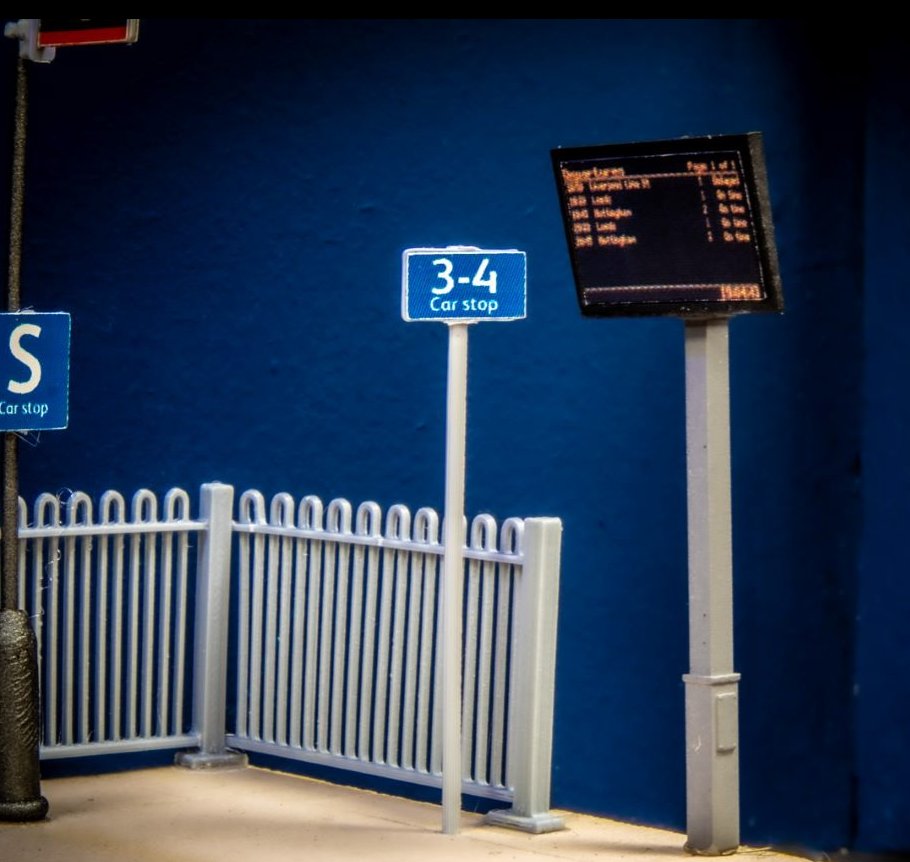 DML-PSP DCC Concepts Modern Station Passenger Info Screens