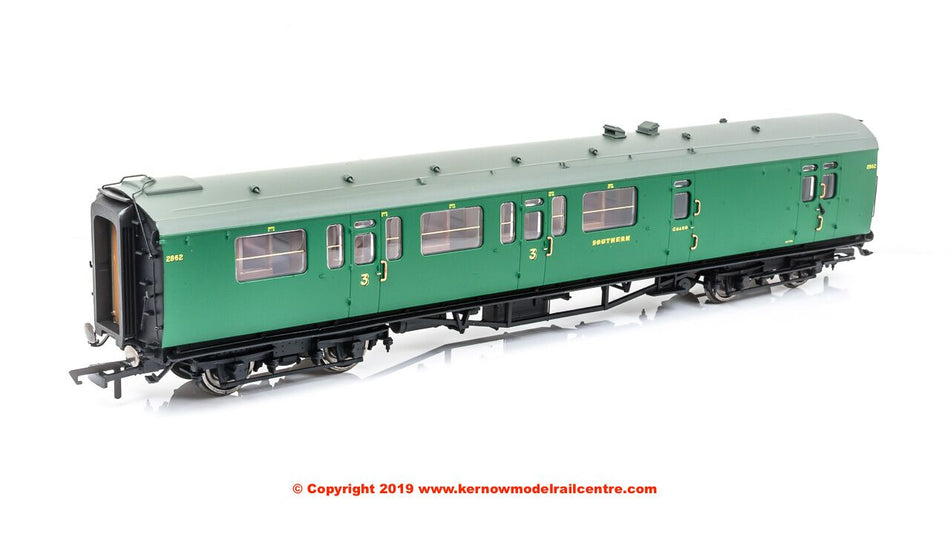 R4884C Hornby SR Bulleid 59ft Corridor Brake 3rd Coach 2862