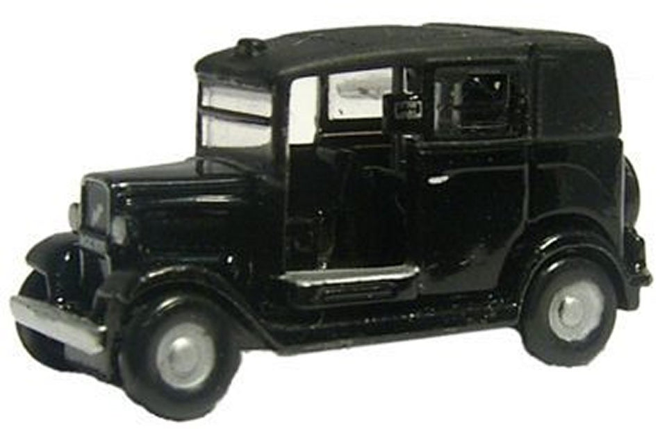 NAT001 Oxford Diecast Austin Low Loader Taxi Black