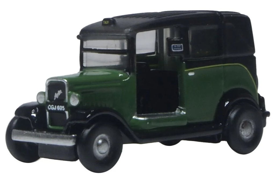 NAT005 Oxford Diecast Austin Low Loader Taxi Green