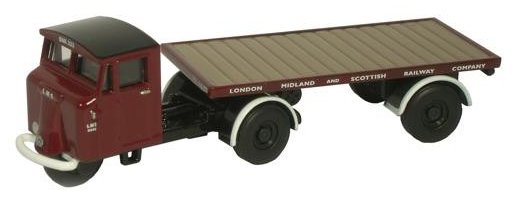NMH009 Oxford Diecast LMS Mechanical Horse with flatbed trailer