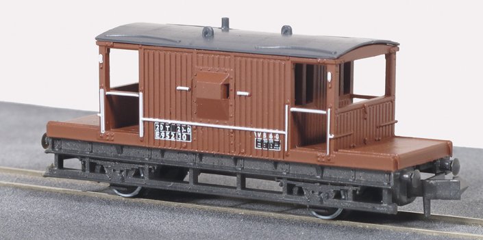 NR28B Peco Brake Van in BR Bauxite livery