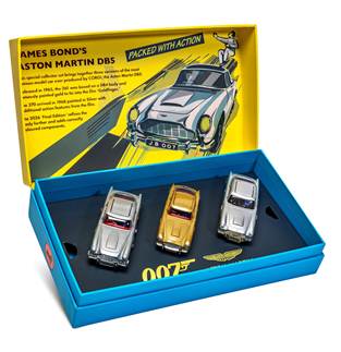 RT70007 Corgi James Bond Aston Martin DB5 Classic Collector Set