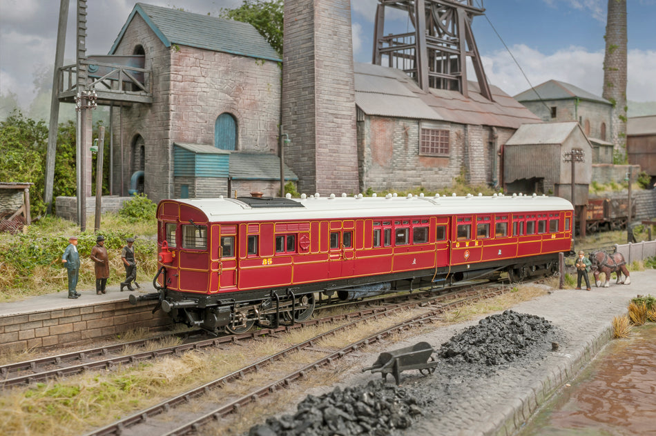 K2307 GWR Steam Railmotor Diagram R number 98 in GWR Fully Crimson Lake livery - 1912 - 1922