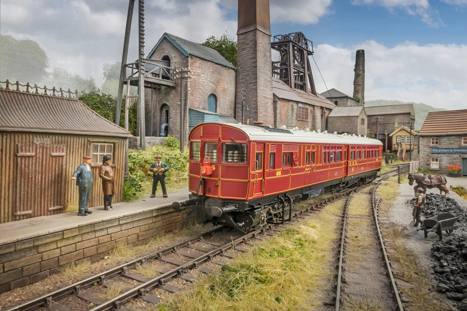 K2307 GWR Steam Railmotor Diagram R number 98 in GWR Fully Crimson Lake livery - 1912 - 1922