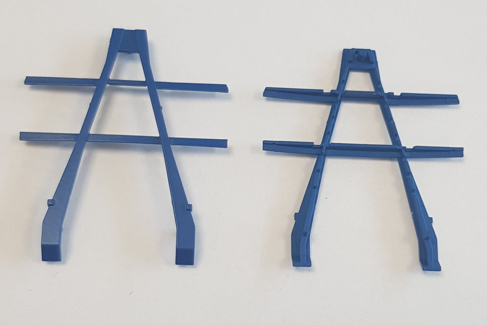 SB008 - 7 Kernow Models IZA Cargowaggon Spare Part - A frame