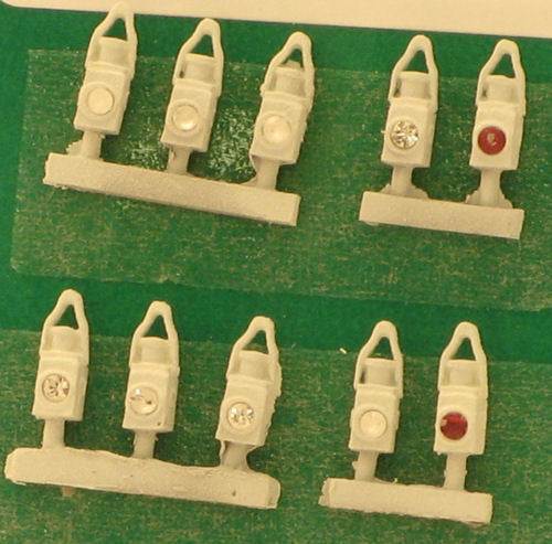 DA19-2 Springside BR Head and Tail Lamps White Body