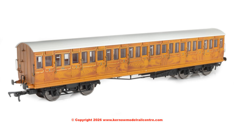 E86032 EFE Rail 54ft non-Corridor Third Coach Lined Teak