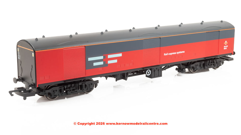 R40559 Hornby Railroad RES Mk1 Super GUV 94157