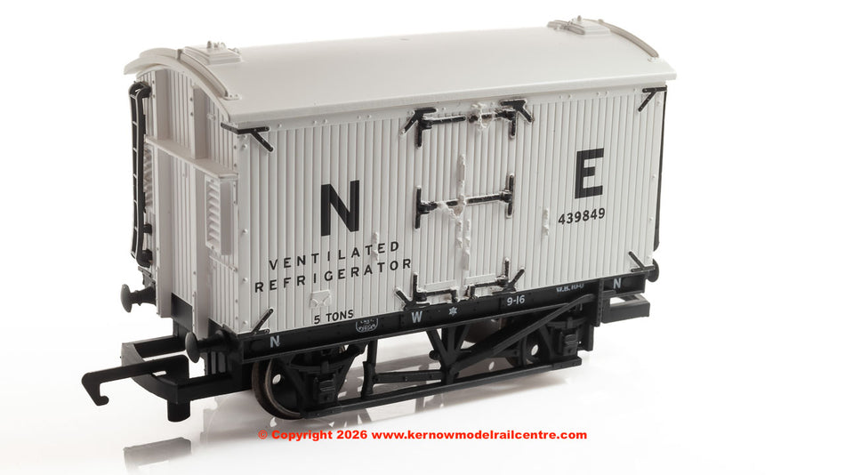 R60350 Hornby Railroad Refrigerator Wagon