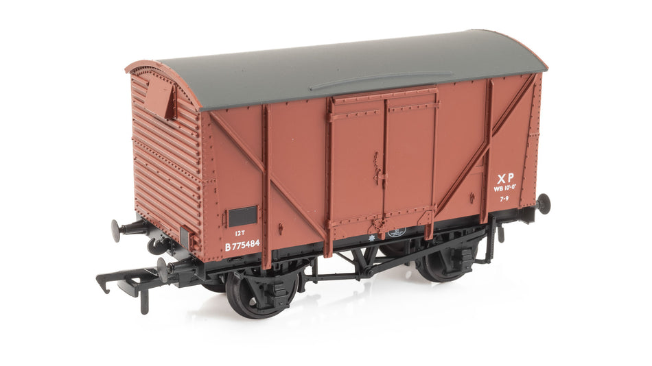 38-170E Bachmann BR 12T Ventilated Van Plywood Sides BR Bauxite