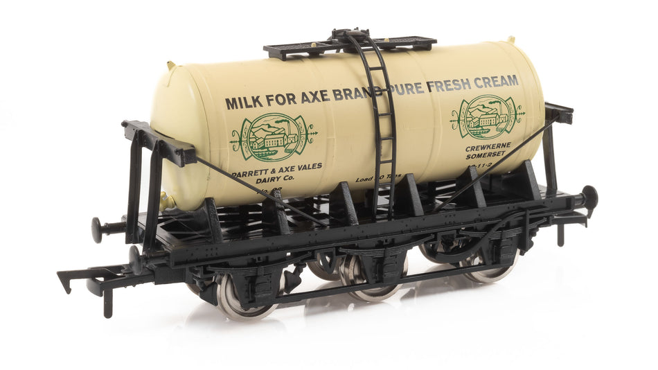 4F-031-147 Dapol 6 Wheel Milk Tanker Axe Brand Cream