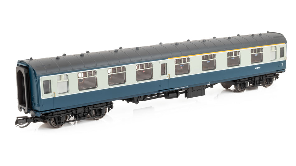 TT4076D Hornby BR Mk1 Composite Corridor W15795