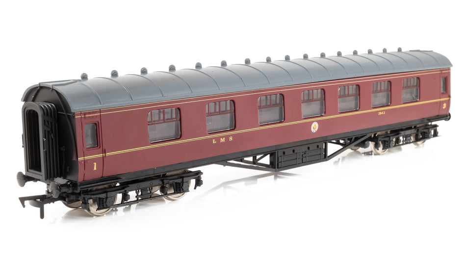 4P-010-501 Dapol 60ft Stanier Corridor Composite 3943 LMS Lined