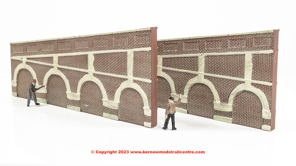 R7386 Hornby Skaledale Mid Stepped Arched Retaining Walls