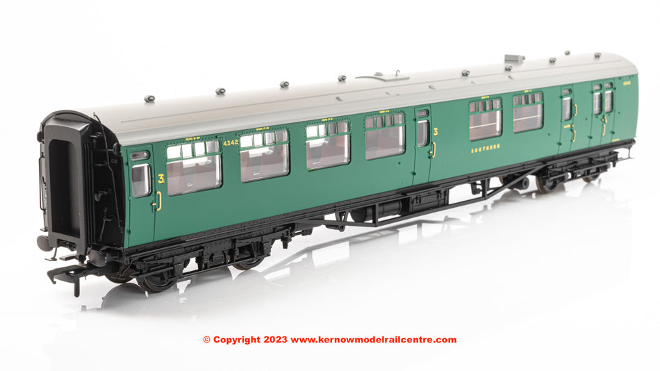 34-725A Bachmann Bulleid Semi-Open Brake Third