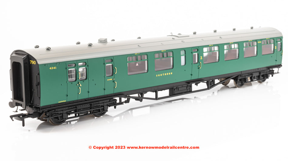 34-725 Bachmann Bulleid Semi-Open Brake Third