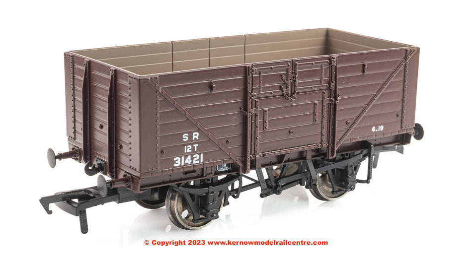 940013 Rapido D1379 8 Plank Open Wagon No. 31421 - SR Brown