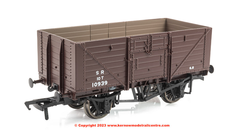 940018 Rapido D1400 8 Plank Open Wagon No. 10939 - SR Brown