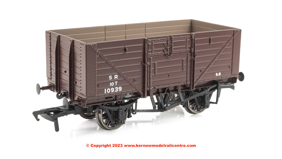 940018 Rapido D1400 8 Plank Open Wagon No. 10939 - SR Brown