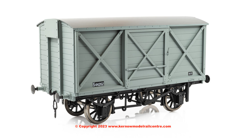 K7010M Kernow Models LSWR Diag 1410 Covered Van - BR Grey S44262