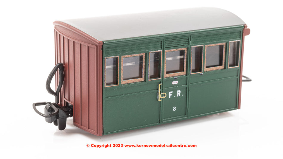 GR557A Peco Bug Box Coach - number 3 - Colonel Stephens livery