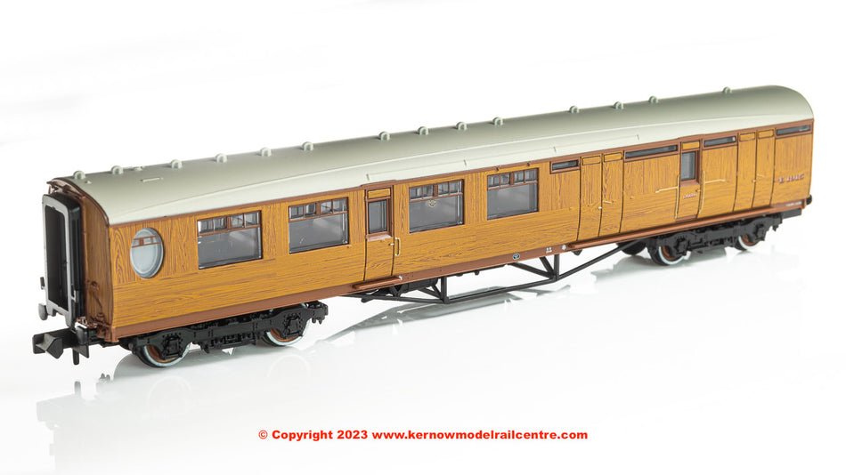 376-275A Graham Farish LNER Thompson Brake Third Corridor LNER