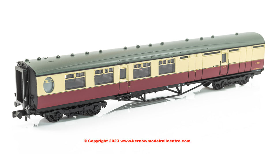 376-276B Graham Farish LNER Thompson Brake Third Corridor BR