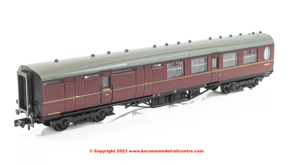 376-277 Graham Farish LNER Thompson Brake Second Corridor Maroon
