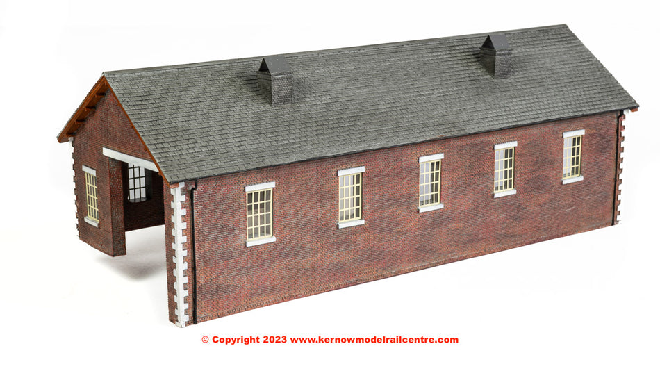 44-0180B Bachmann Scenecraft SDJR Train Shed Chocolate and Cream