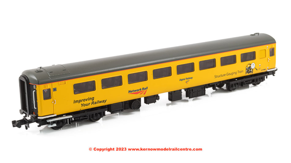 374-740 Graham Farish BR Mk2F TSO Open Coach Network Rail