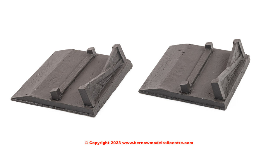 42-0011 Graham Farish Scenecraft Wooden platform Ramps (x2)