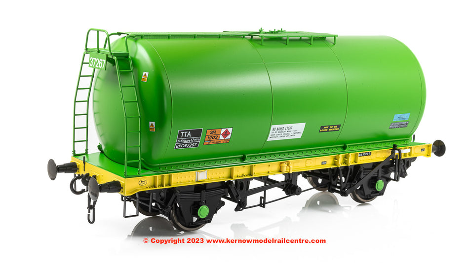 7F-064-001 Dapol 45 Ton TTA Tank Wagon Type A1 - number 67267 BP