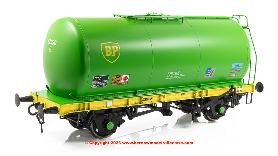 7F-064-007 Dapol 45 Ton TTA Tank Wagon Type A2 - number 67090 BP
