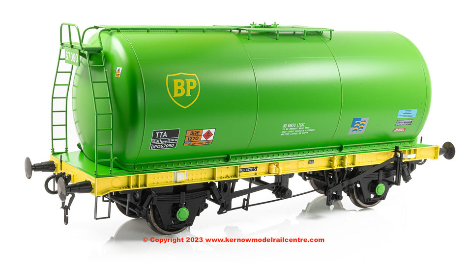 7F-064-007 Dapol 45 Ton TTA Tank Wagon Type A2 - number 67090 BP