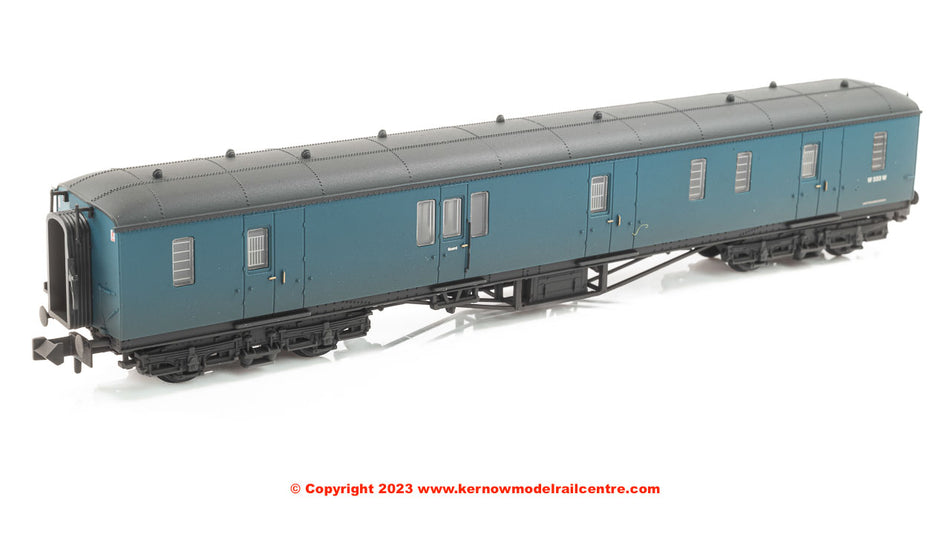 374-587 Graham Farish GWR Hawksworth Full Brake BR Blue
