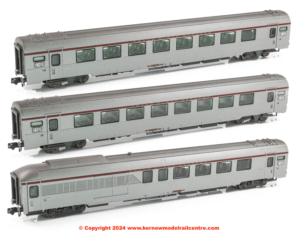 HN4441 Arnold SNCF 3 Coach Pack TEE ""Cisalpin"" Milan – Paris