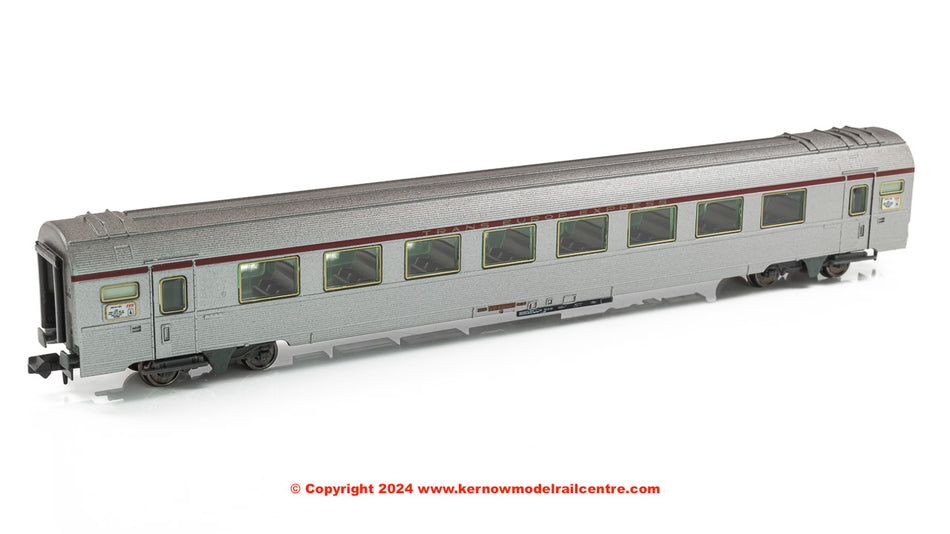 HN4445 Arnold SNCF TEE Paris – Ruhr A8u coach - silver livery