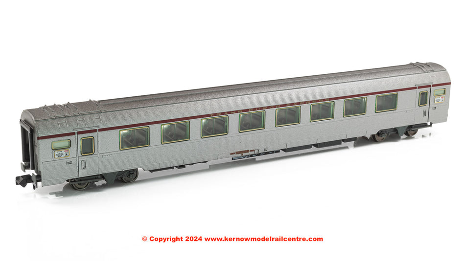 HN4445 Arnold SNCF TEE Paris – Ruhr A8u coach - silver livery