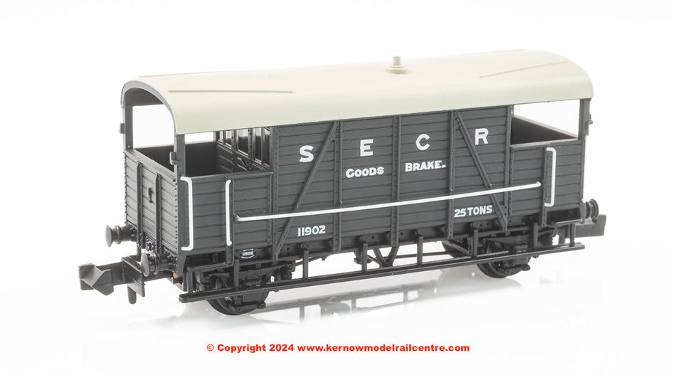 378-025 Graham Farish SECR 25T Dance Hall Brake Van