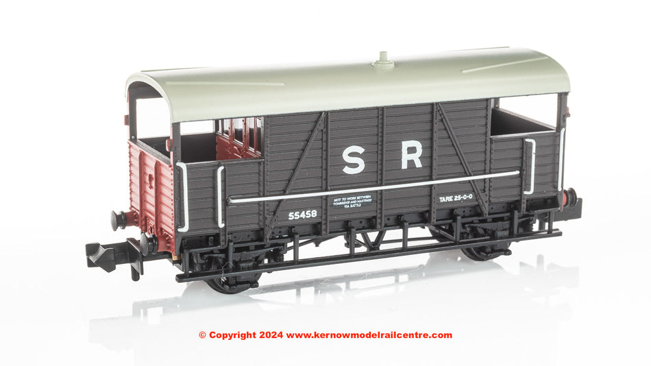 378-026A Graham Farish SECR 25T Dance Hall Brake Van