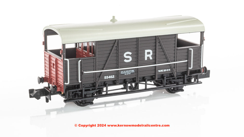 378-026 Graham Farish SECR 25T Dance Hall Brake Van