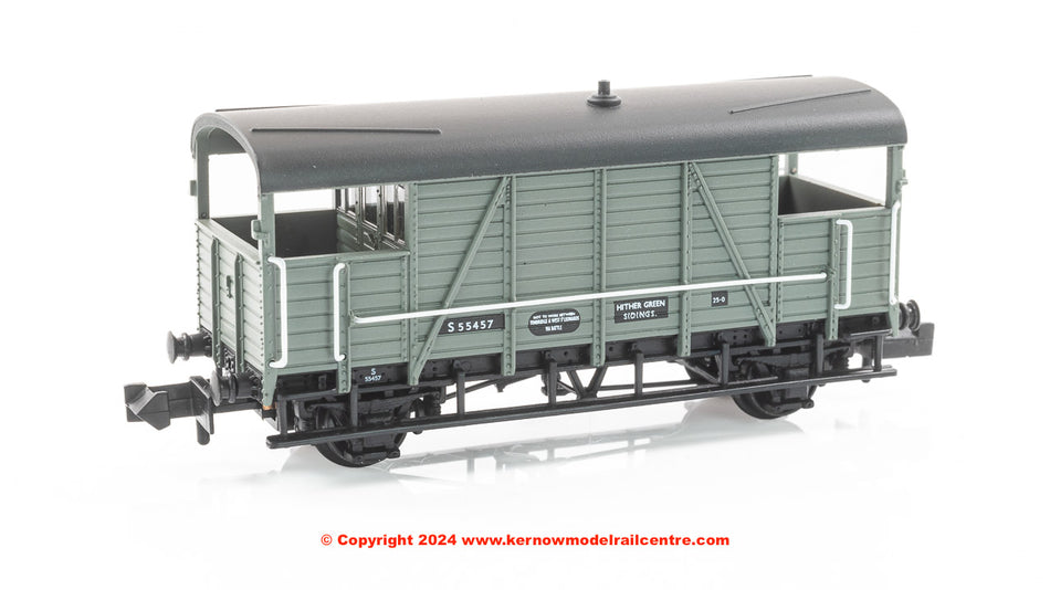 378-027 Graham Farish SECR 25T Dance Hall Brake Van